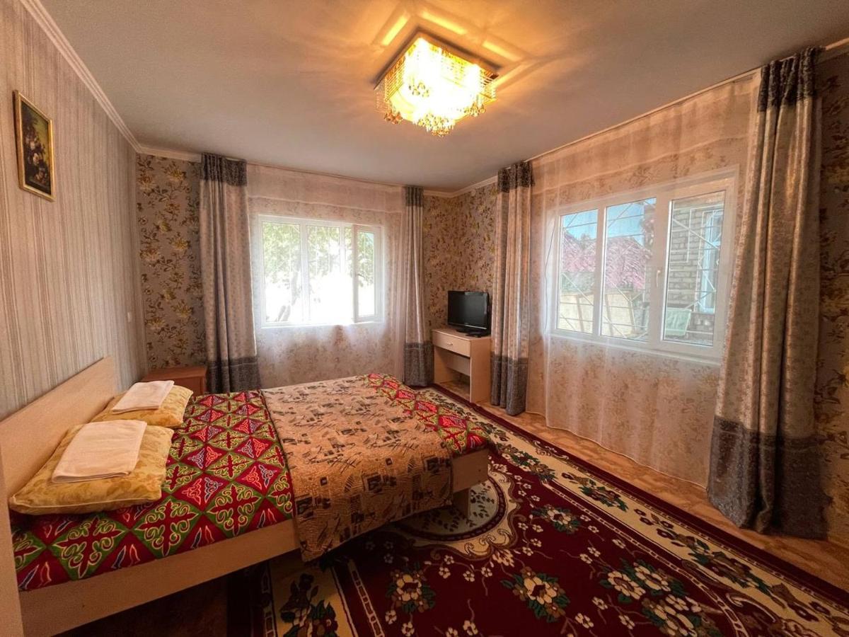 Guest House Ugra Barskoon Buitenkant foto